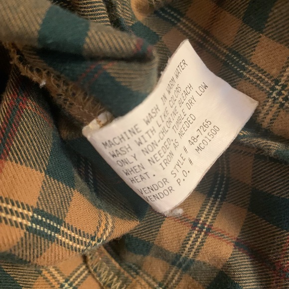 Vintage Eddie Bauer women’s plaid lightweight flannel, medium - Picture 8 of 9